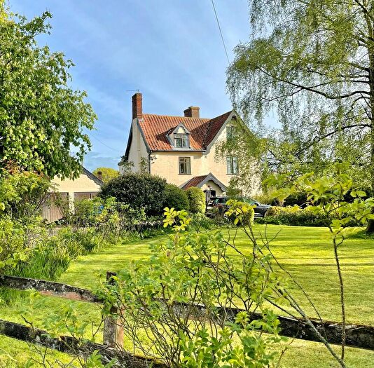 6 Bedroom Detached House For Sale In Denton, Harleston, IP20