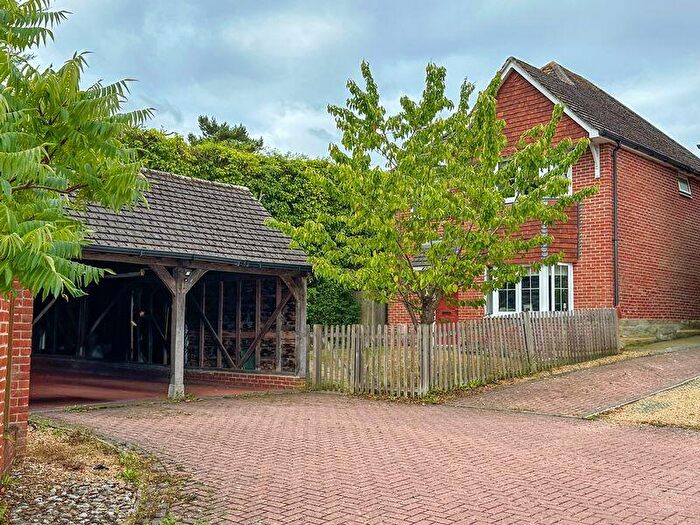 4 Bedroom Detached House For Sale In Waltham Chase, SO32