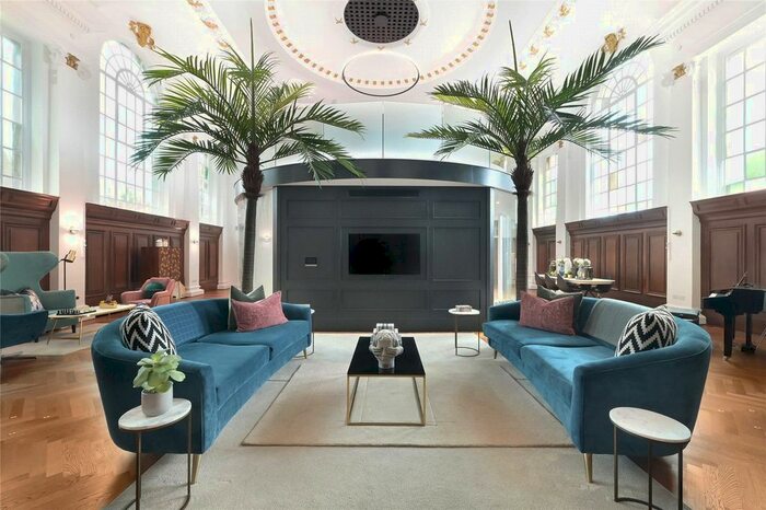 3 Bedroom Flat To Rent In Winchester Street, London, W3