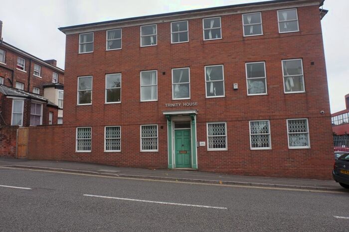 Studio To Rent In Trinity Road, Dudley, DY1