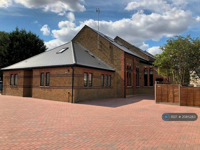 2 Bedroom Maisonette To Rent In Old Church House, Rainham, Gillingham, ME8