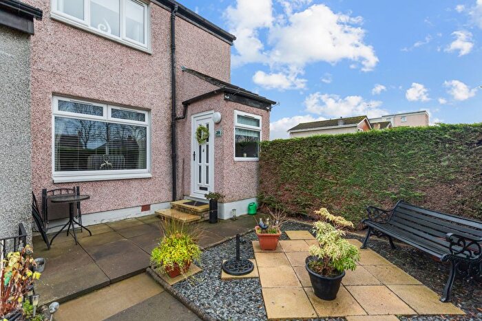 2 Bedroom Semi Detached House For Sale In Islay Court, Grangemouth, FK3