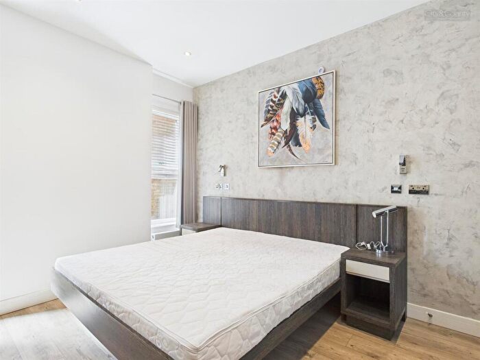 Property To Rent In Broadway, Peterborough, PE1