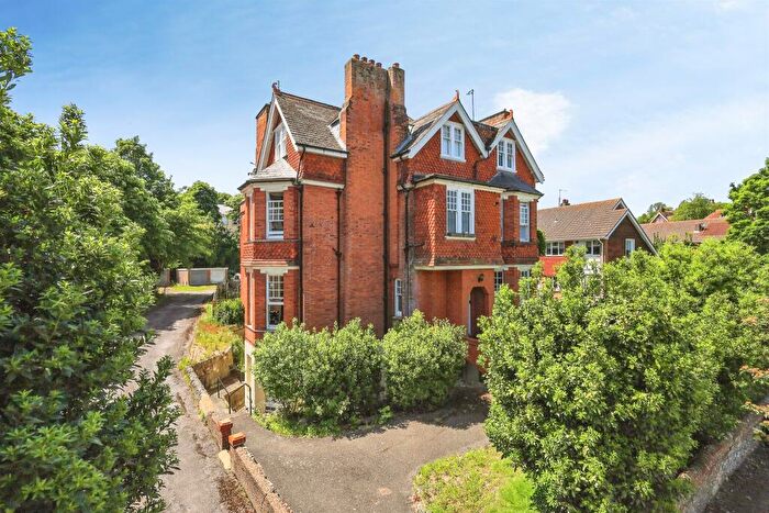 4 Bedroom Flat For Sale In Silverdale Road, Eastbourne, BN20