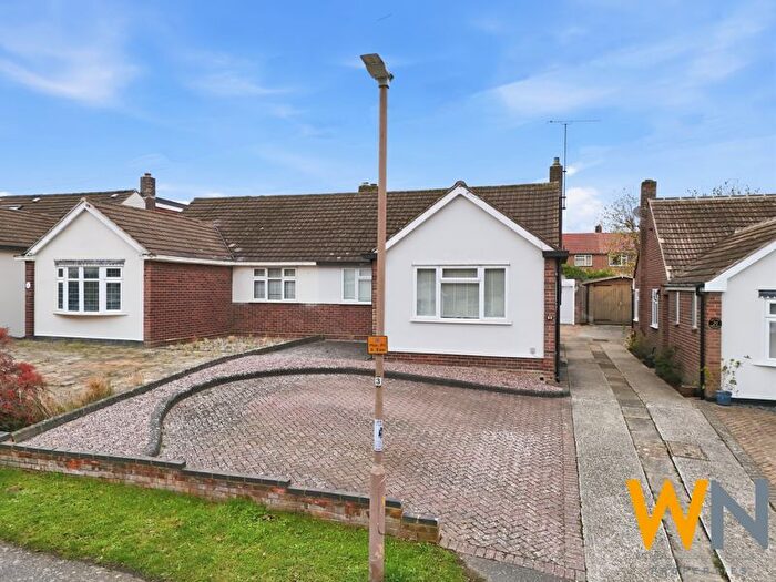 2 Bedroom Semi-detached Bungalow For Sale In Walton Gardens, Brentwood, CM13