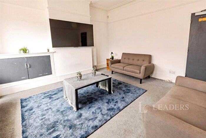 5 Bedroom Terraced House To Rent In Shoreham Street, S2