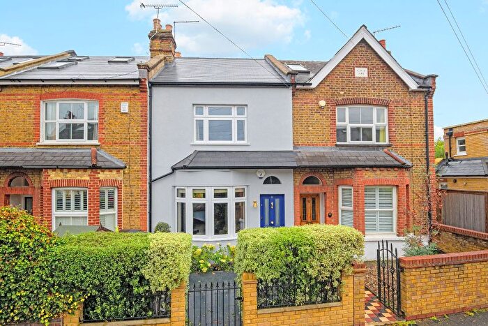 3 Bedroom Terraced House For Sale In Heron Road, St Margaret's, TW1