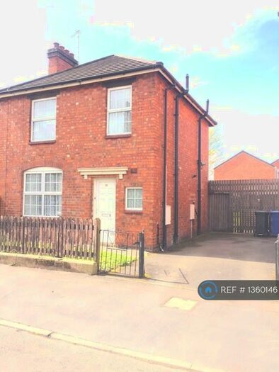 2 Bedroom Semi-Detached House To Rent In Gordon Street, Burton-On-Trent, DE14