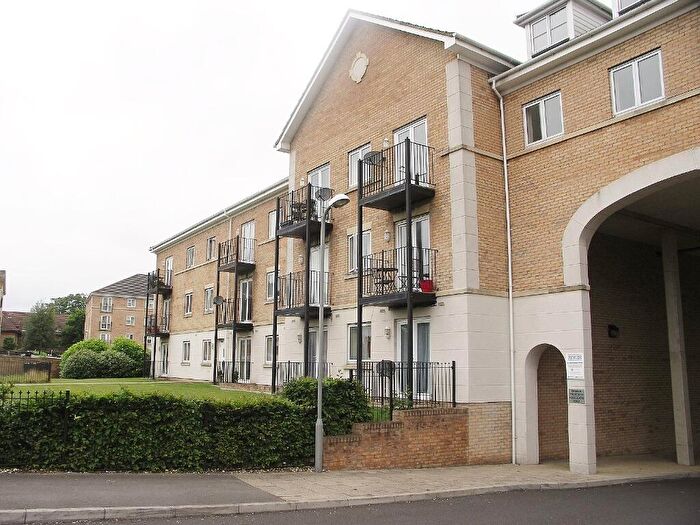 2 Bedroom Flat To Rent In Le Tissier Court, SO15