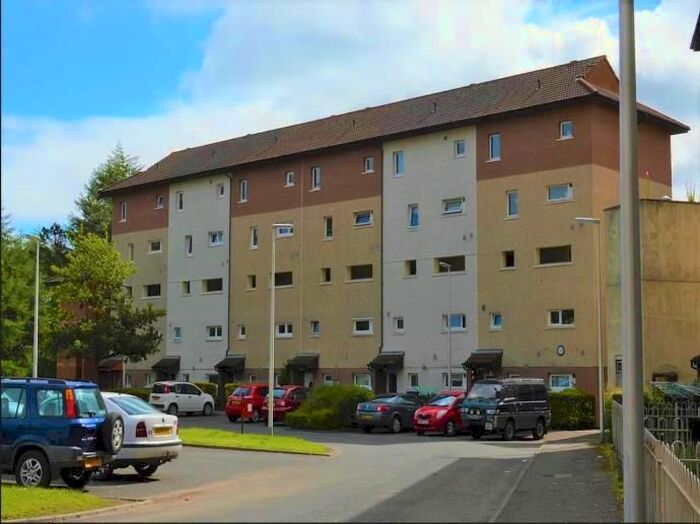 2 Bedroom Flat To Rent In Speckled Wood Court, Dundee, DD4