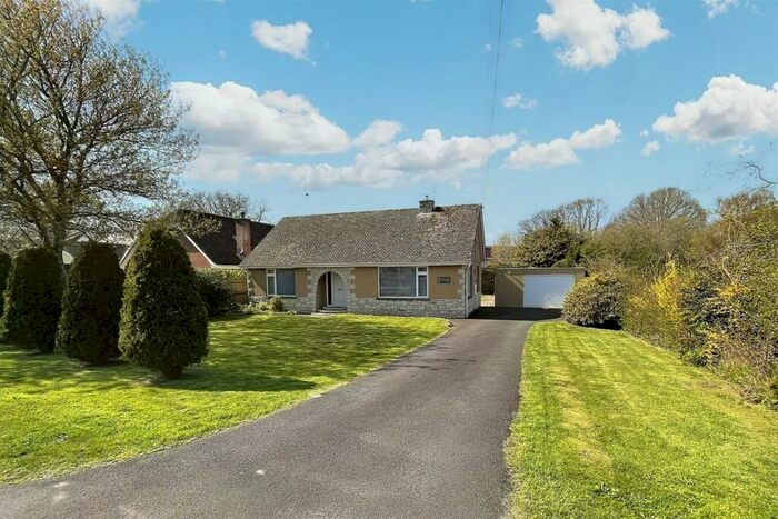 3 Bedroom Detached Bungalow For Sale In Stoborough, BH20