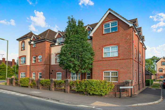 1 Bedroom Apartment To Rent In Glenwood Court, Farnborough, GU14