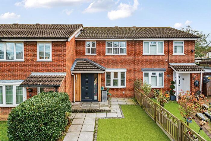 3 Bedroom Terraced House For Sale In Finglesham Court, Maidstone, ME15