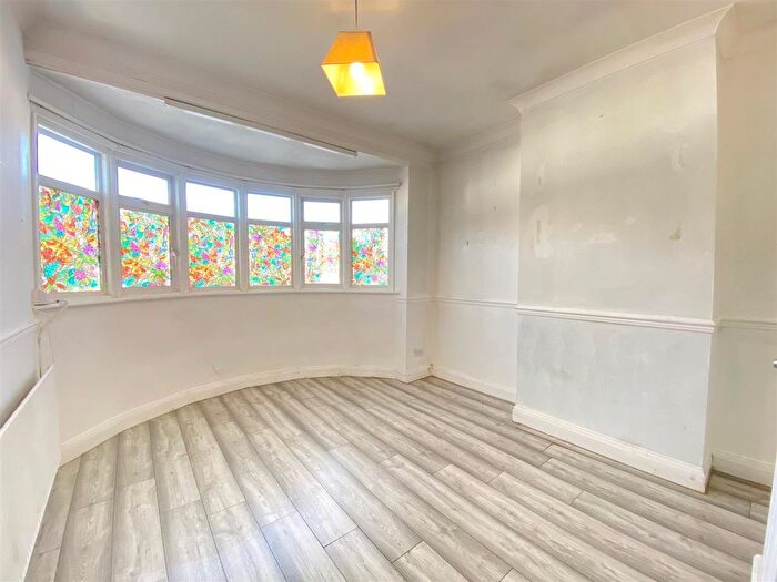 Property To Rent In Blackmore Avenue, Southall, UB1