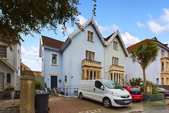 1 Bedroom Flat To Rent In Wellington Park, Clifton, Bristol, BS8