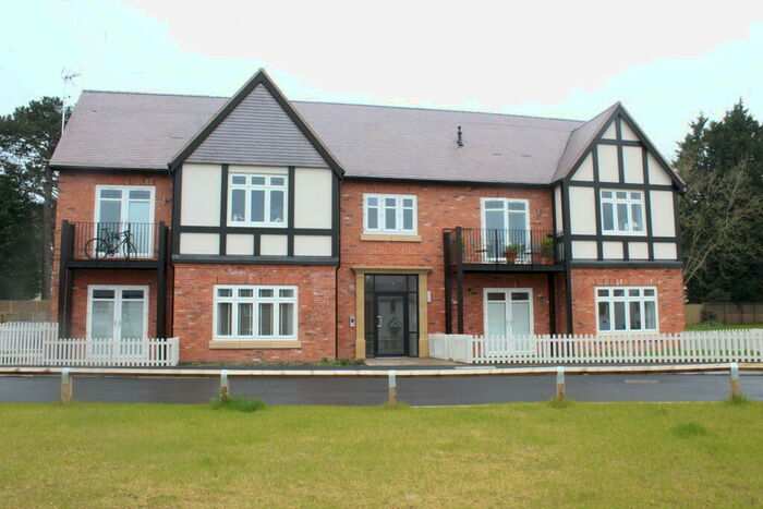 2 Bedroom Apartment To Rent In Hampton Green, Hampton-in-arden, B92