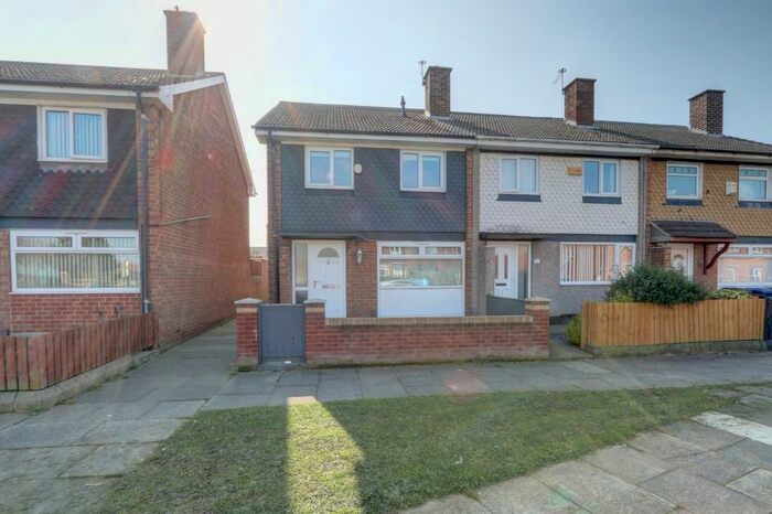 3 Bedroom Semi-Detached House To Rent In Burwell Road, Middlesbrough, TS3
