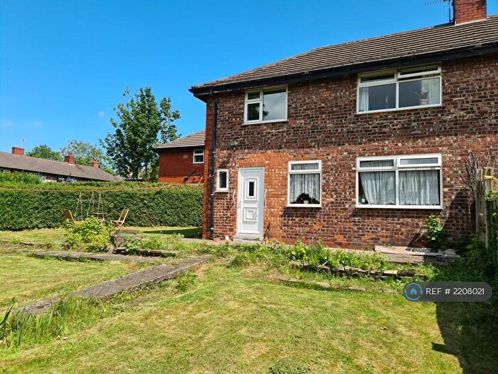3 Bedroom Semi-Detached House To Rent In Shipley Avenue, Salford, M6