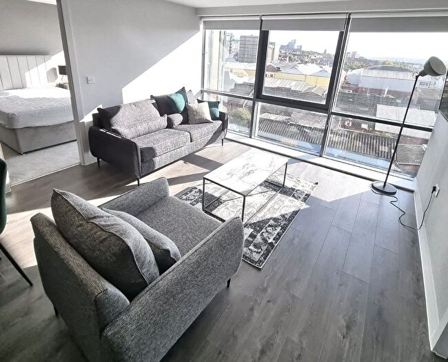 2 Bedroom Flat To Rent In Parliament Street, Liverpool, L8