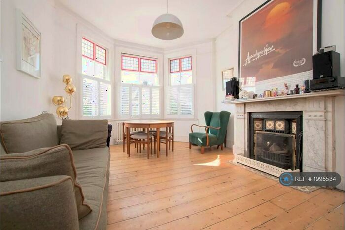 2 Bedroom Flat To Rent In Newick Road, London, E5