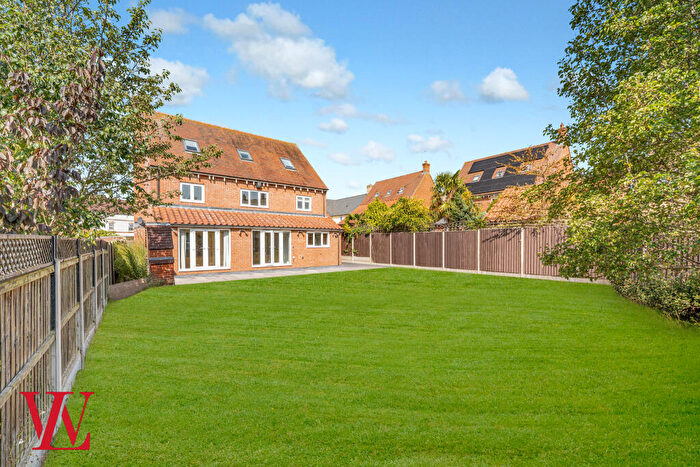 5 Bedroom Detached House For Sale In Tyler Avenue, Flitch Green, Dunmow, Essex, CM6