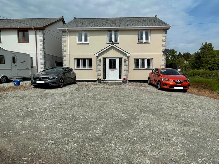 Houses for sale & to rent in PL26 8PL, Roche Road,,Bugle, St Austell