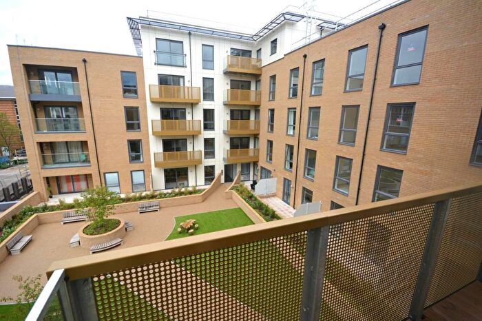 1 Bedroom Flat To Rent In Watson Heights, CM1