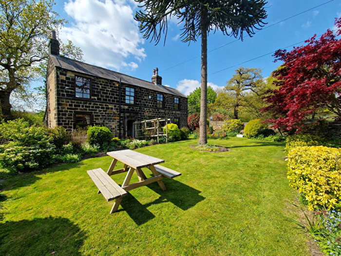 3 Bedroom Detached House To Rent In Wood Nook, Parkside Road, Leeds, West Yorkshire, LS6