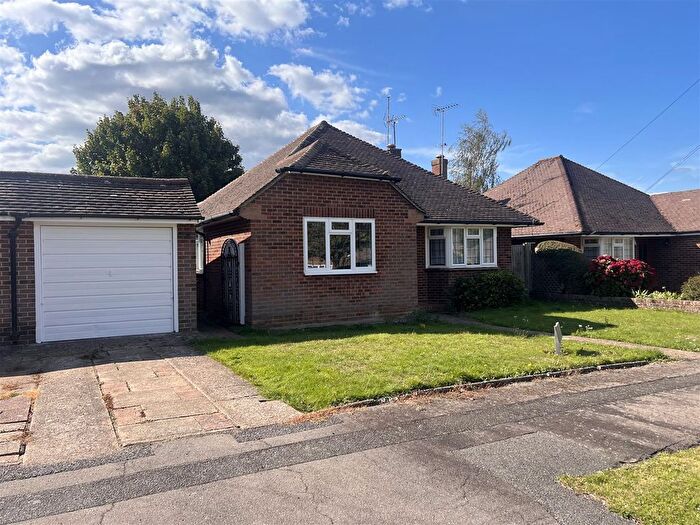 3 Bedroom Detached Bungalow To Rent In Allen Road, Bookham, KT23