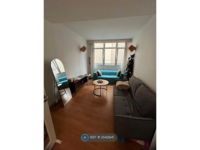 1 Bedroom Flat To Rent In Bishopsgate, London, EC2M