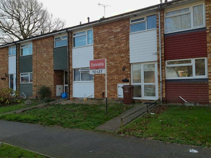 3 Bedroom Property To Rent In Rainham, ME8