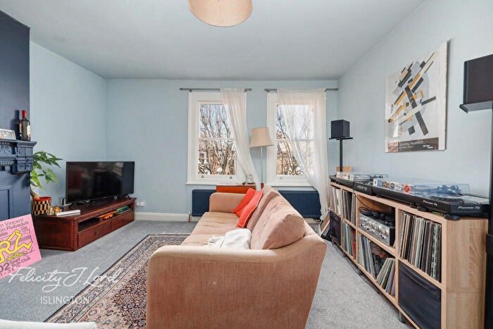 1 Bedroom Apartment For Sale In Hillmarton Road, , London, N7