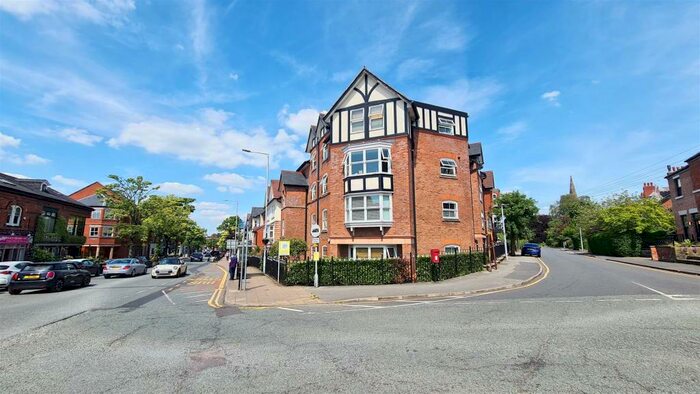 3 Bedroom Duplex To Rent In Chorlegh Grange, Alderley Edge, SK9