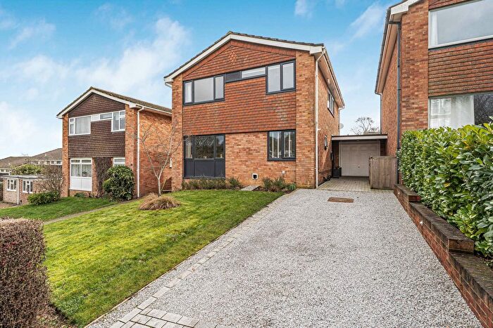 4 Bedroom Detached House For Sale In Rookswood, Alton, Hampshire, GU34