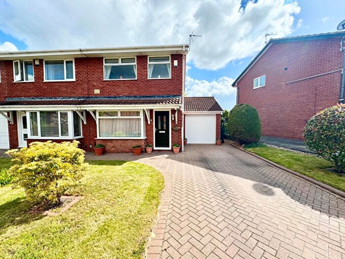 3 Bedroom Semi-Detached House For Sale In Fox Close, Ingleby Barwick, Stockton-On-Tees, TS17