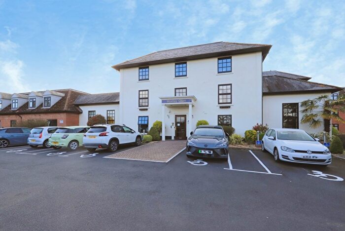 1 Bedroom Flat For Sale In Austcliffe Lane, Cookley, Kidderminster, Worcestershire, DY10