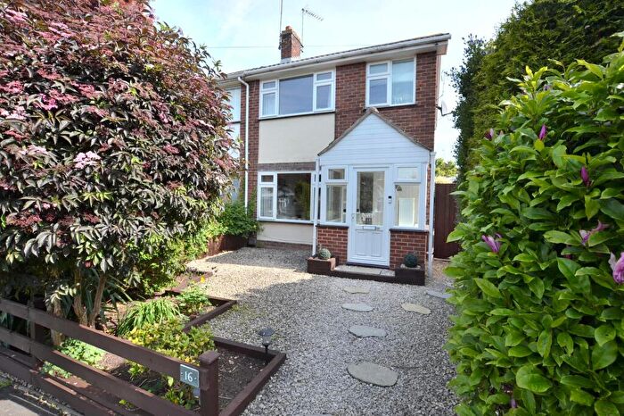 3 Bedroom Semi Detached House For Sale In North Hill Close, Sileby, LE12
