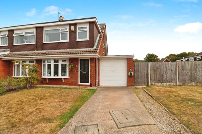 3 Bedroom Semi-Detached House For Sale In Colmore Avenue, Spital, CH63