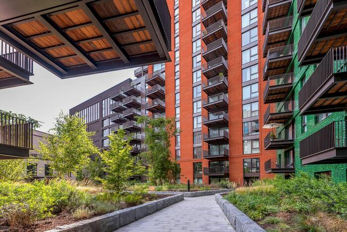 1 Bedroom Flat To Rent In Legacy Building, Nine Elms, London, SW11