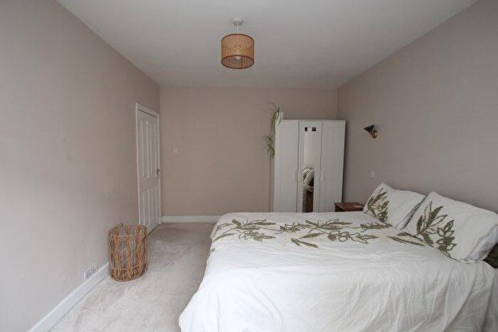 2 Bedroom Flat To Rent In Dixon Road, Glasgow, G42