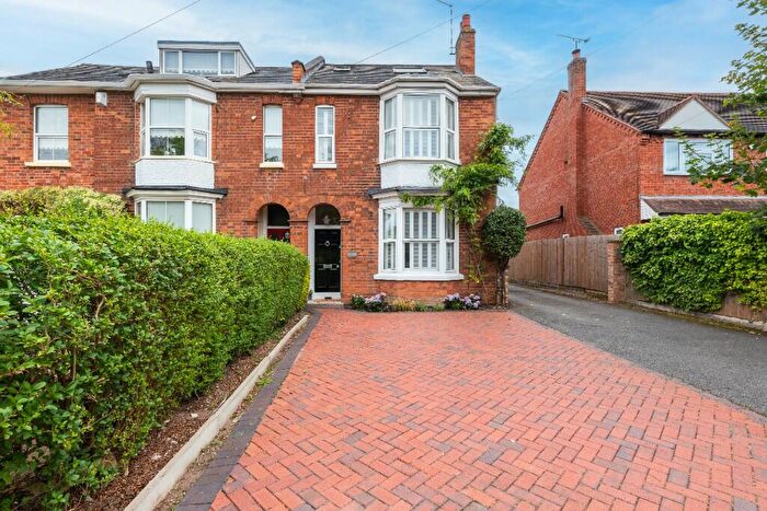 5 Bedroom Semi-Detached House To Rent In Tachbrook Road, Leamington Spa, Warwickshire, CV31