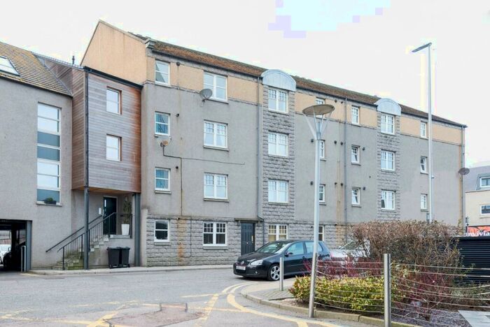 2 Bedroom Flat To Rent In Summer Street, City Centre, Aberdeen, AB10