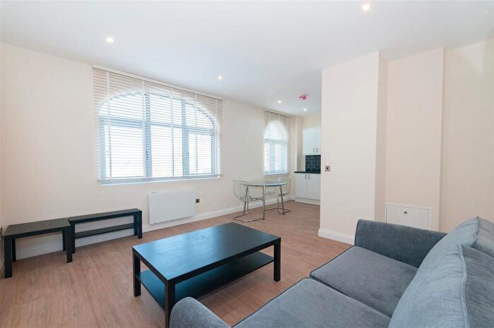 1 Bedroom Apartment To Rent In - New York Street, Leeds City Centre, LS2