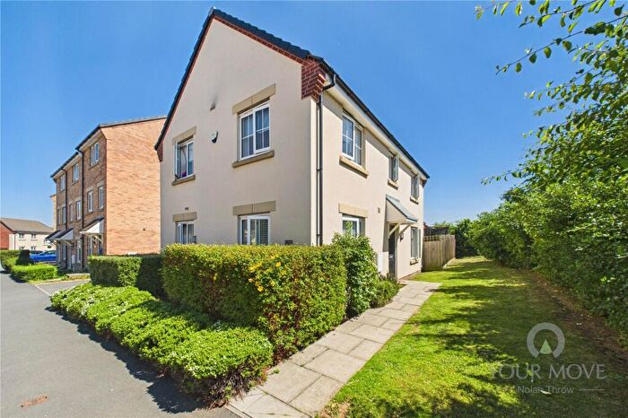 4 Bedroom Detached House For Sale In Damselfly Road, Pineham, Northampton, NN4