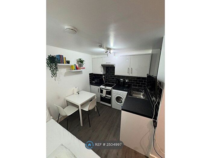 Studio To Rent In Haverstock Hill, London, NW3