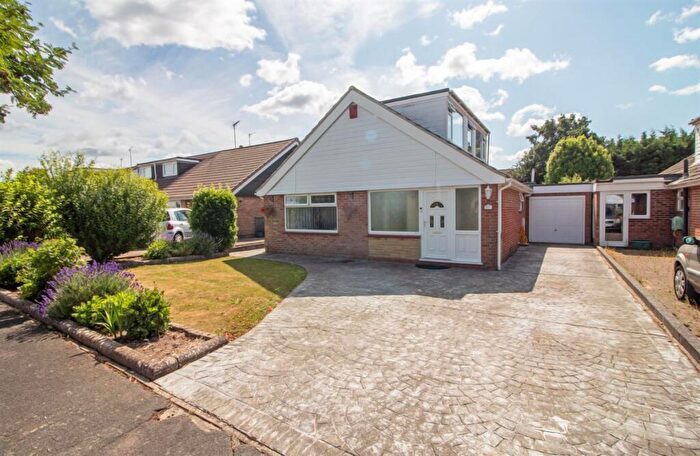 4 Bedroom Detached Bungalow For Sale In Andrew Crescent, Waterlooville, PO7