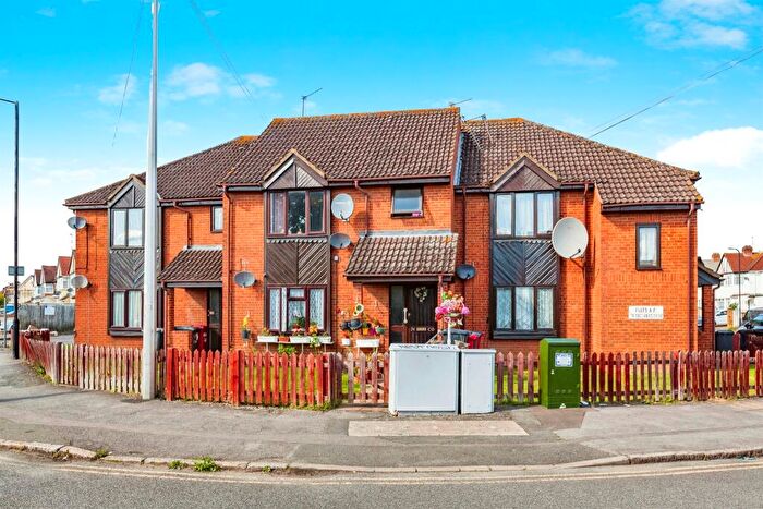 1 Bedroom Apartment For Sale In Oatlands Drive, Slough, SL1