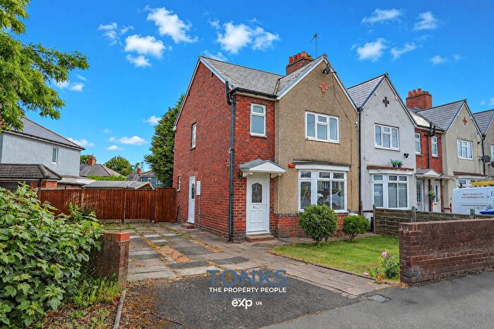 3 Bedroom Semi-Detached House For Sale In Hurst Green Road, Halesowen, B62