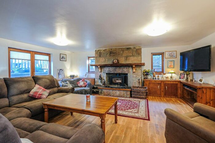 5 Bedroom Semi-Detached House For Sale In An Laroch, Alford, AB33