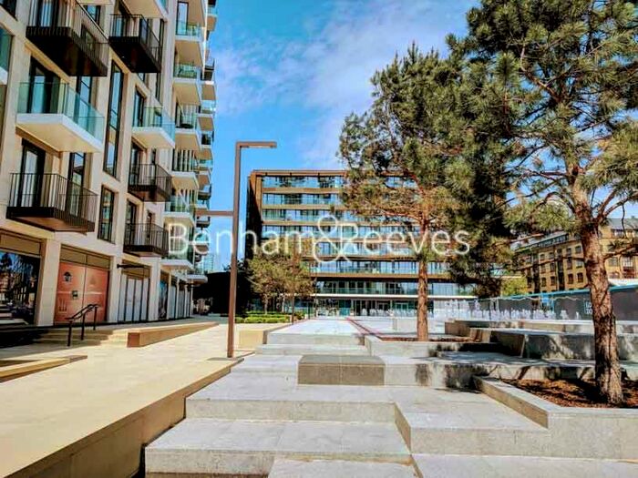 2 Bedroom Apartment To Rent In Emery Way, Wapping, E1W